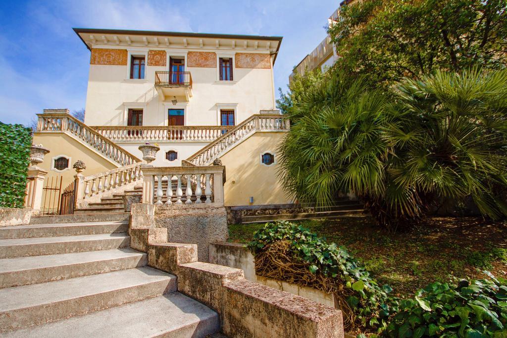 Alla Villa Liberty Bed & Breakfast Verona Exterior photo